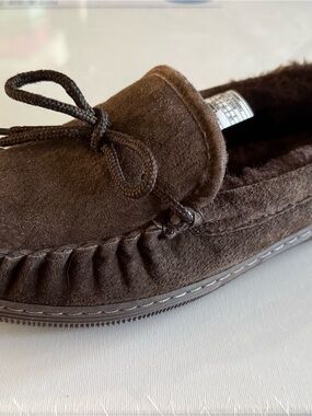 AMPUTEE- ONE LEFT SHOE- Lamo Brown Suede Women's Moccasin Slipper